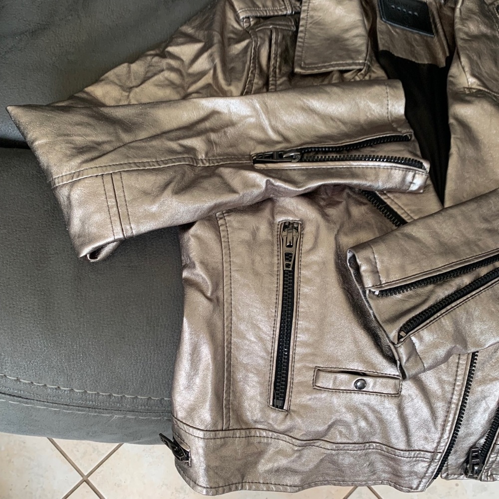 BLANK NYC Gold Metallic Moto Jacket - Picture 5 of 10